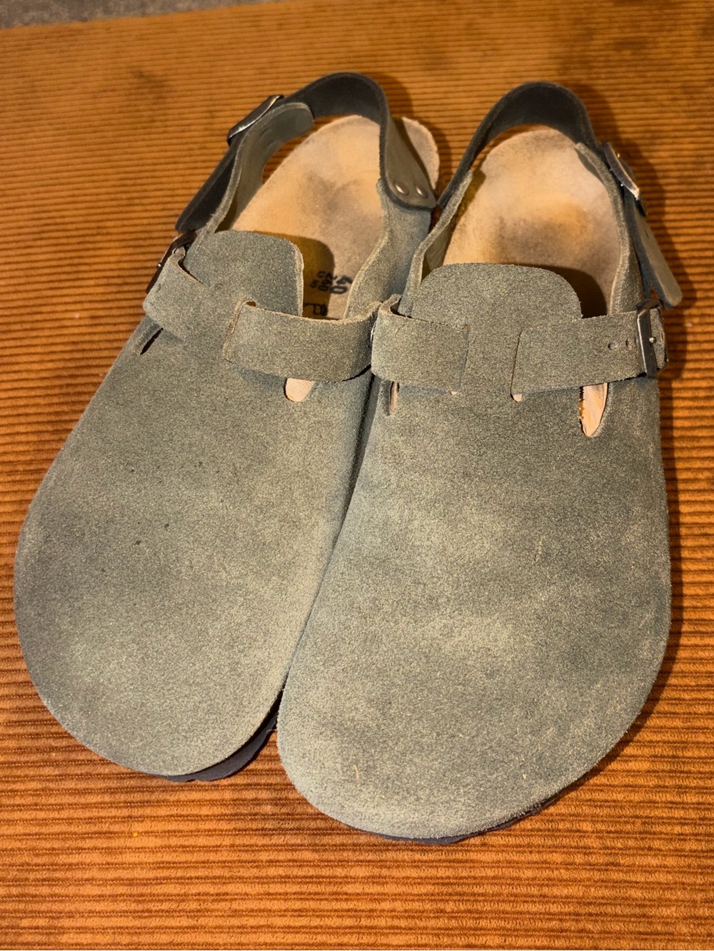 Birkenstock Tokio women’s clog in military green